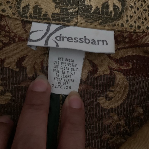 Dress Barn tapestry gold tone jacket sz 16 - Picture 4 of 5
